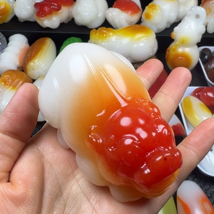 新疆戈壁五彩石金丝