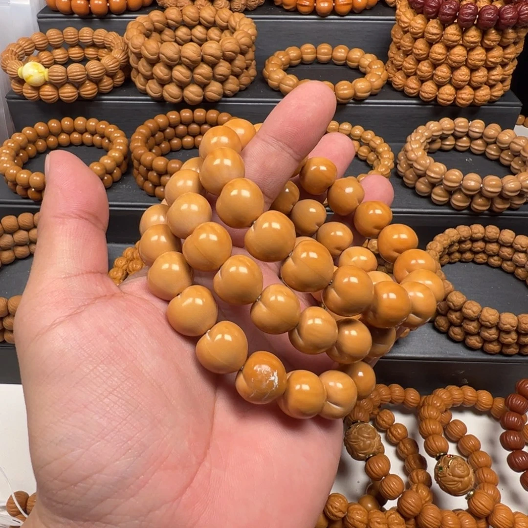 猴头核桃手串爱心车厘子