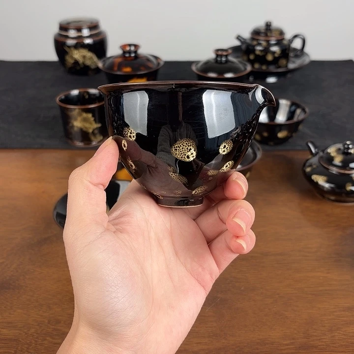 瓷点彩鹧鸪斑矮公道杯