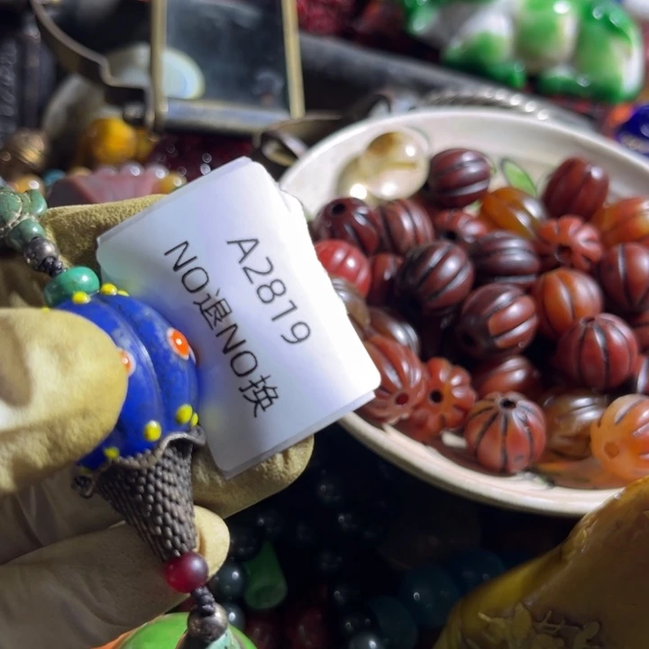 欭****琉璃手工艺品2819