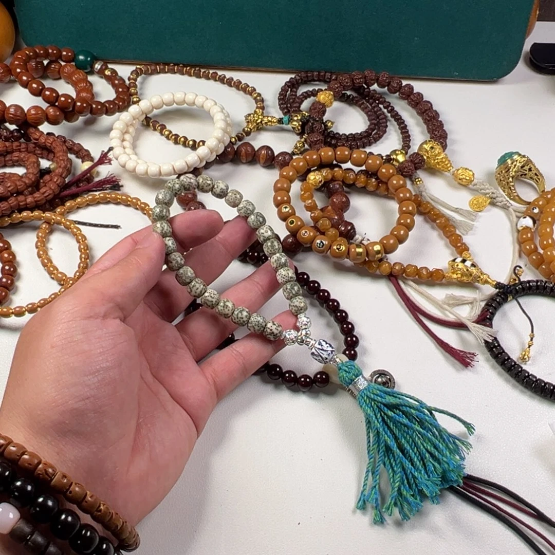 星月菩提吊坠。。。。。。。。。。。。。。