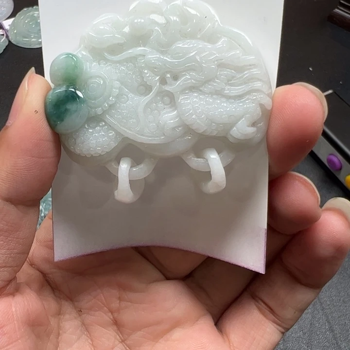 翡翠未镶嵌颈饰天然翡翠