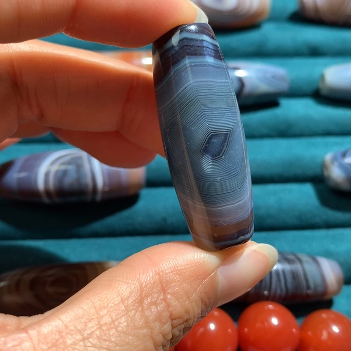 未镶嵌玛瑙/玉髓珠宝奇石