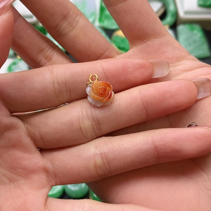 翡翠颈饰未镶嵌吊坠