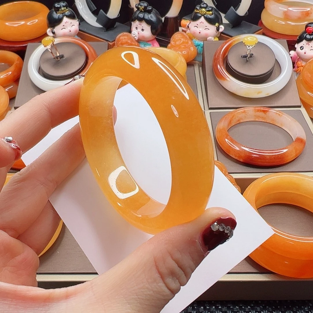 郡***姐石英质玉（黄龙玉）未镶嵌手镯53