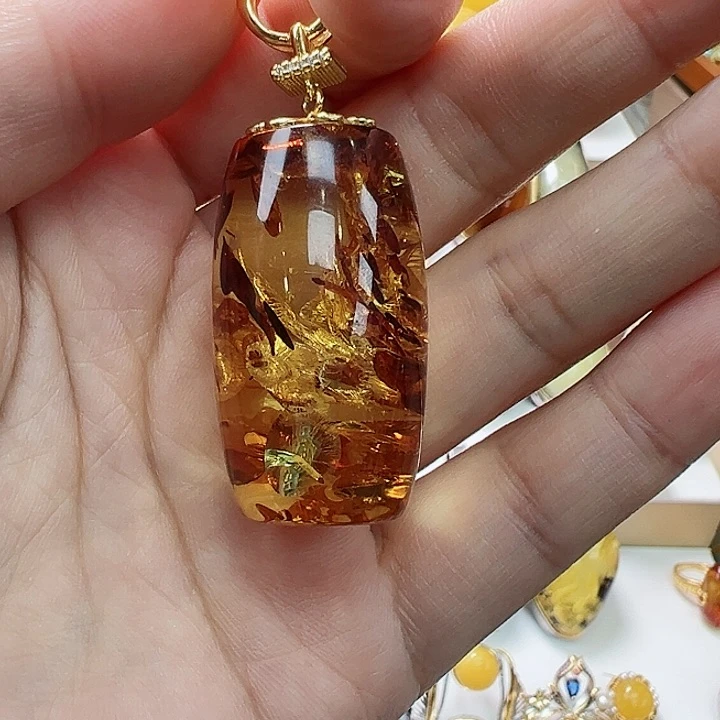 琥珀未镶嵌珠宝奇石