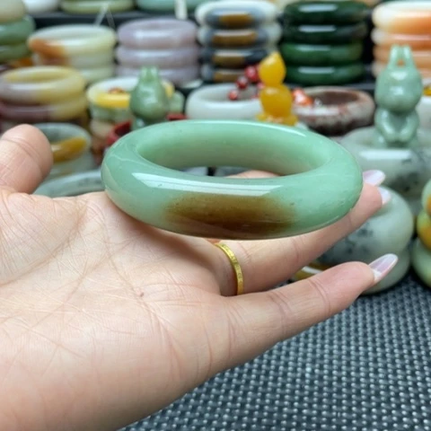 合金手镯石英岩玉