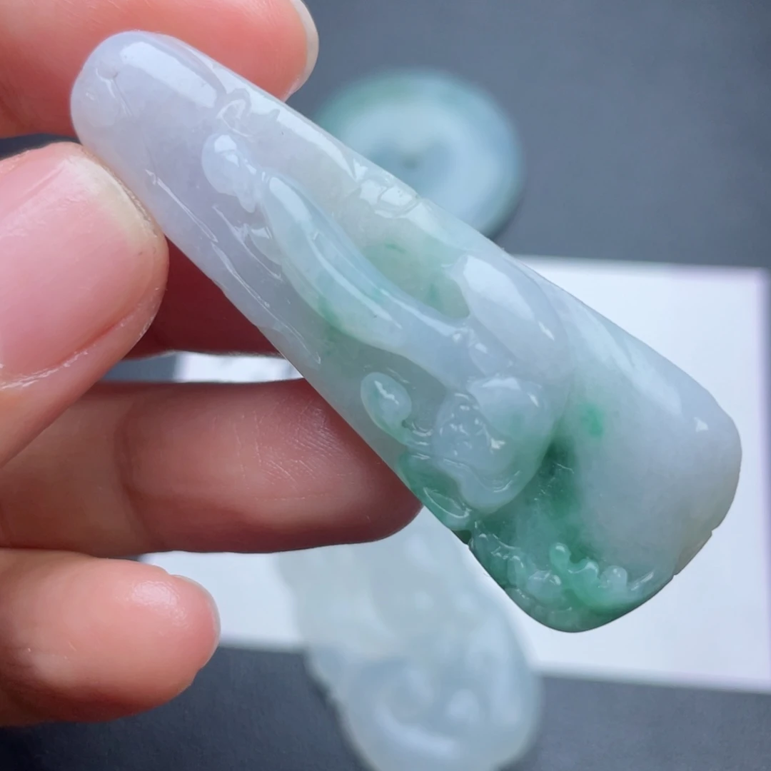 定制翡翠未镶嵌翡翠吊坠