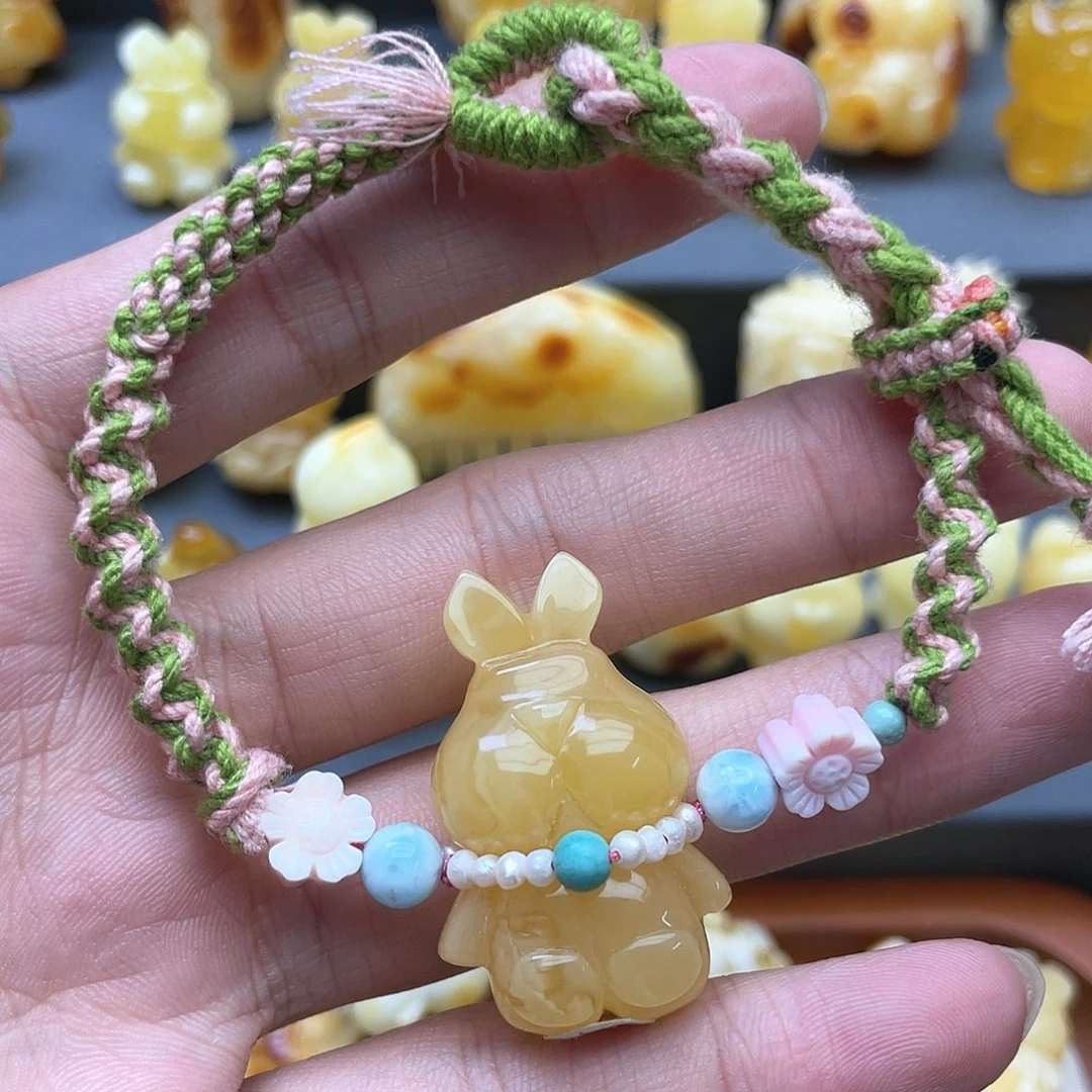 琥珀裸石未镶嵌蜜蜡