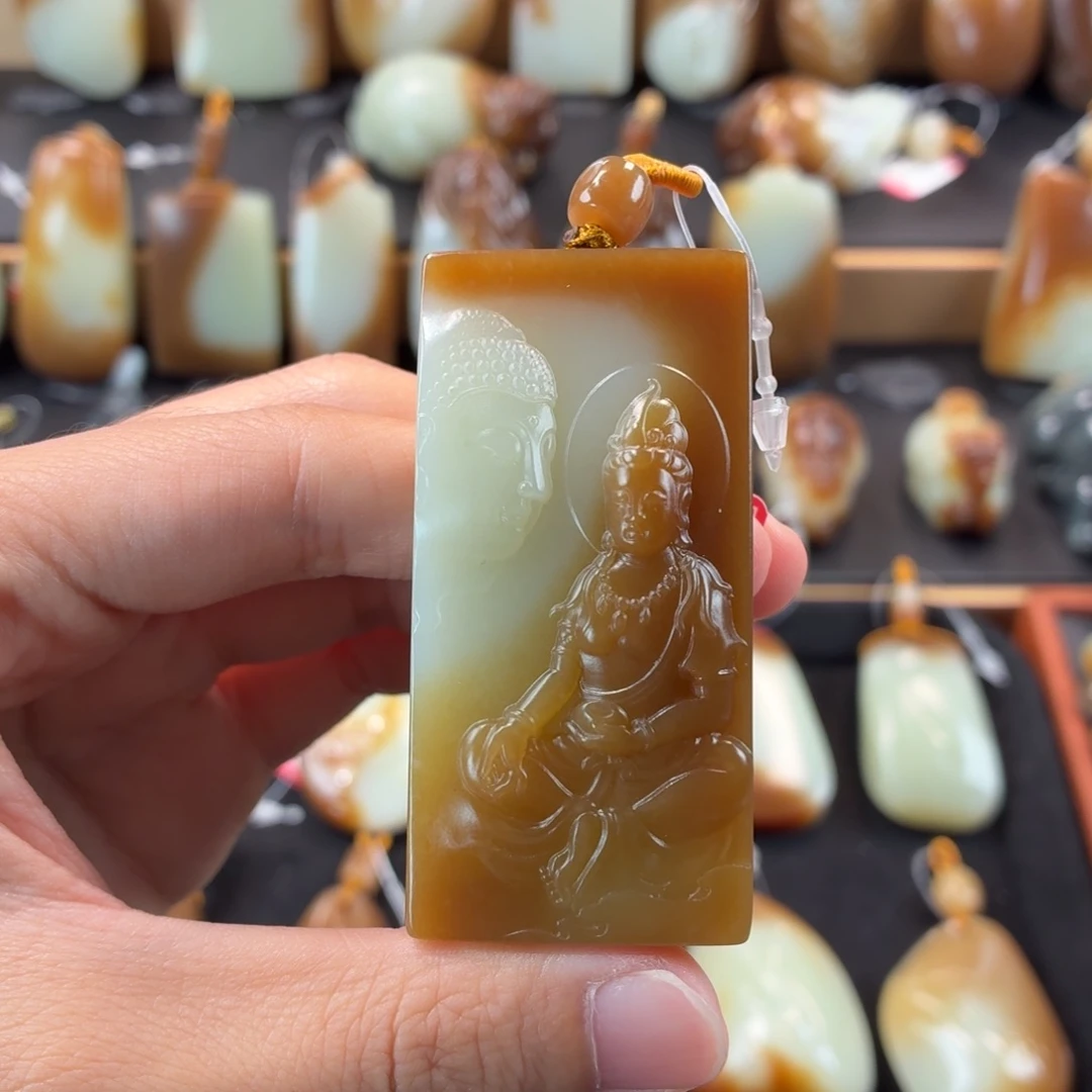 颈饰未镶嵌和田玉