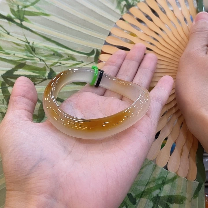 -***o玛瑙/玉髓手镯未镶嵌