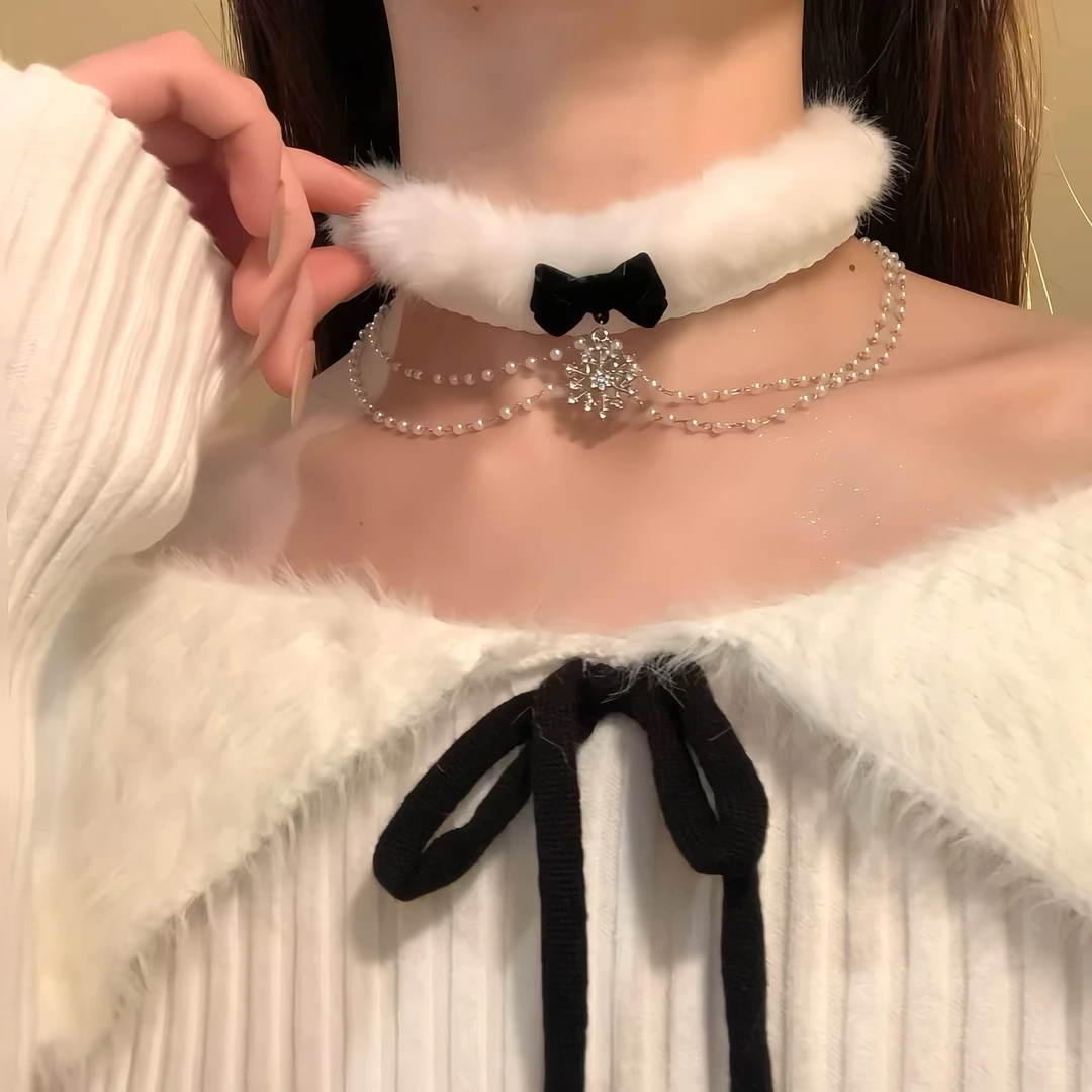 铜合金布艺项链 秋冬毛绒雪花锁骨链女小众气质choker颈链配饰