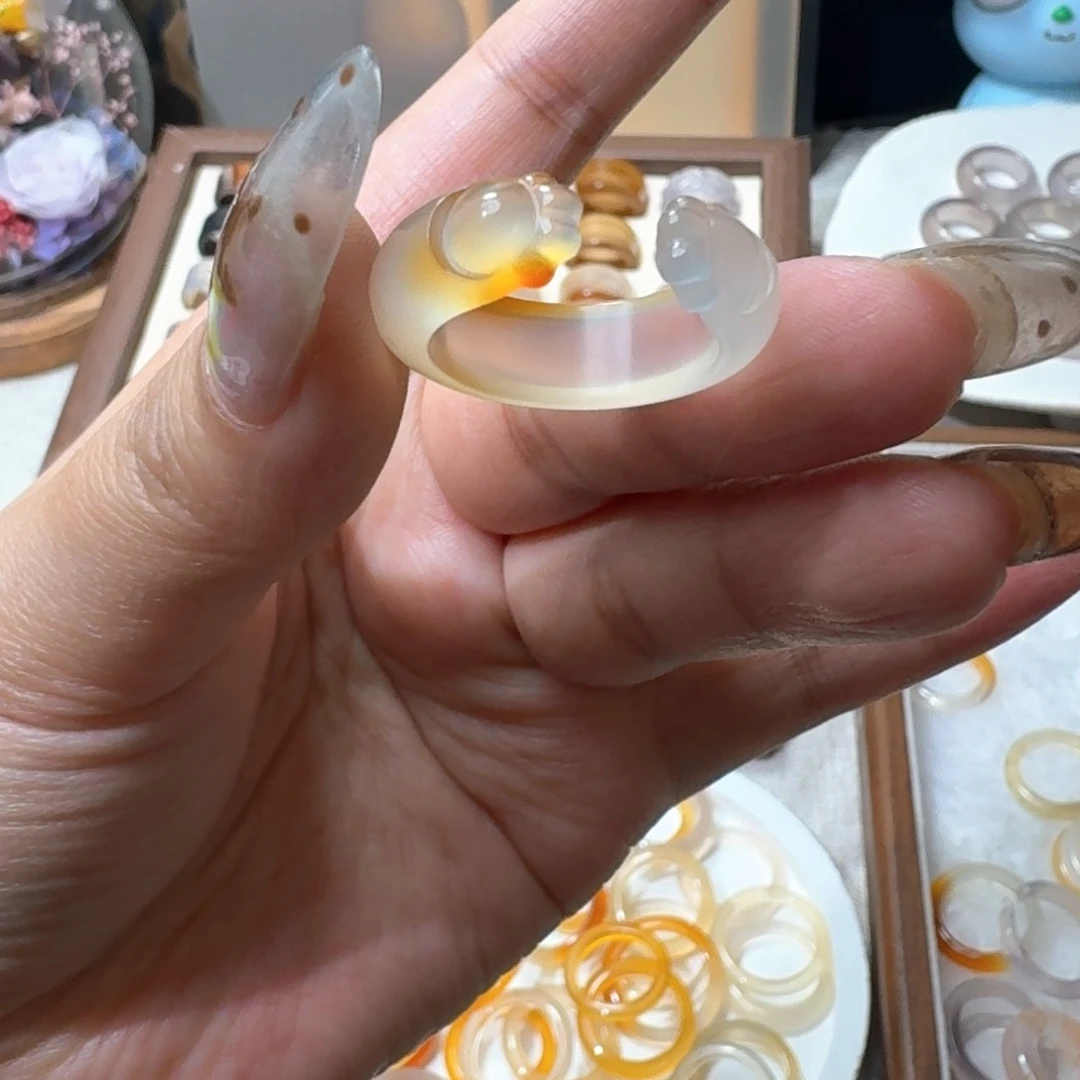 未镶嵌戒指玛瑙/玉髓404港17