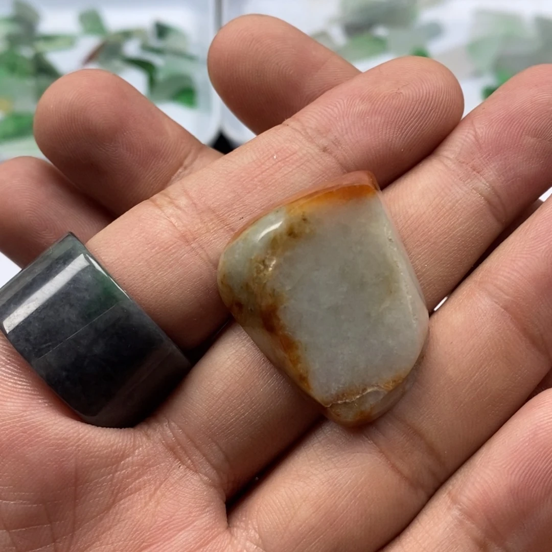 ****咪翡翠未镶嵌颈饰材料