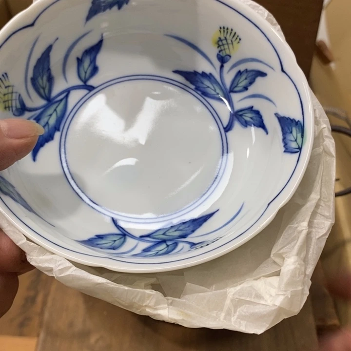 如***祥中古品有微瑕，谨慎入手