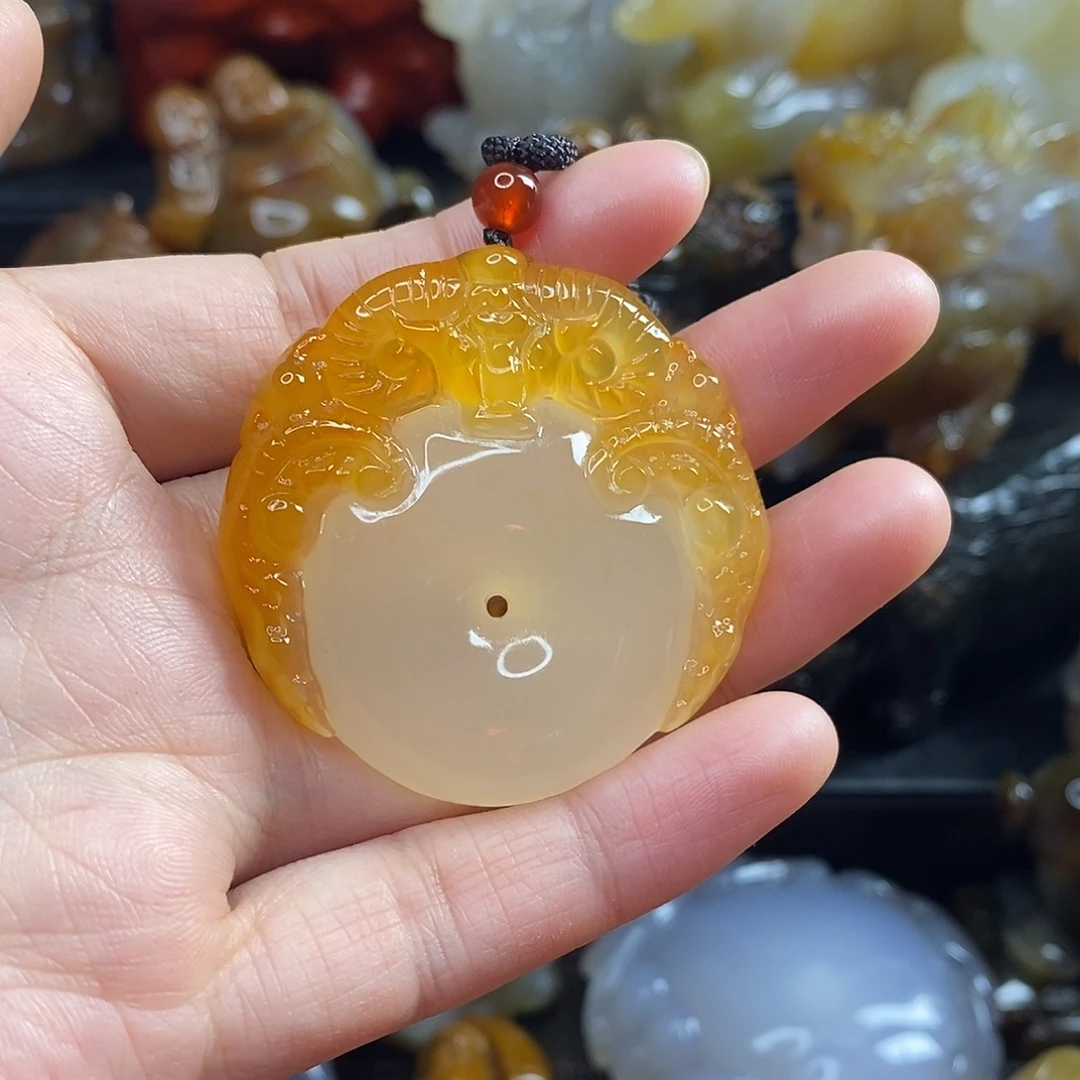 玛瑙/玉髓未镶嵌吊坠