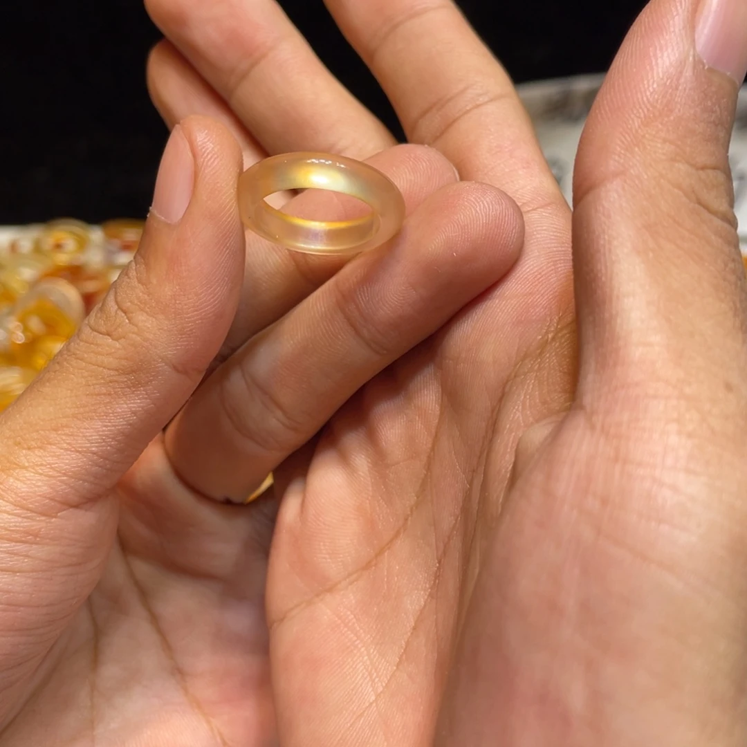 玛瑙/玉髓未镶嵌戒指1号港14默认瑕疵