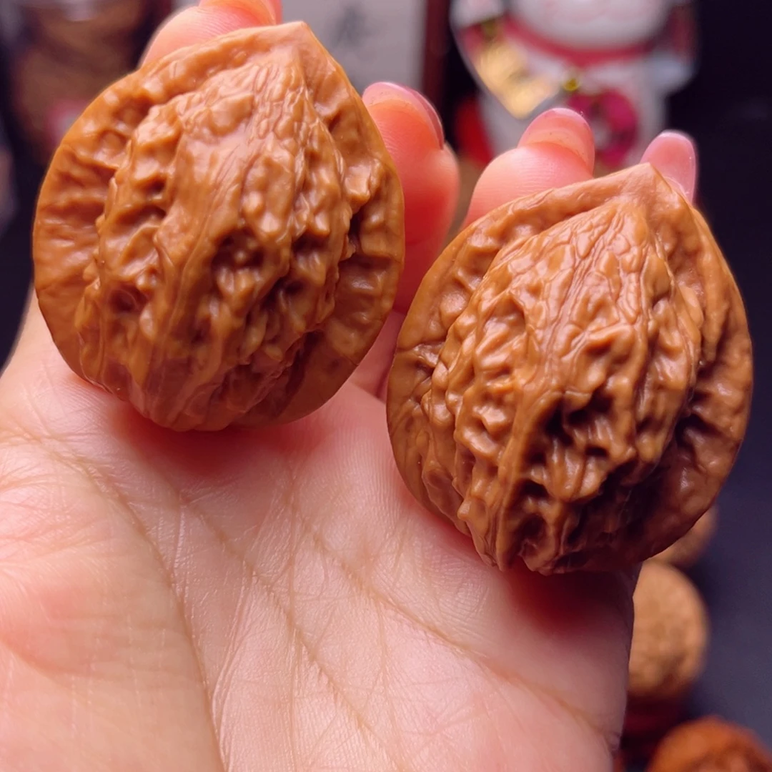 文玩核桃吊坠西北大红袍