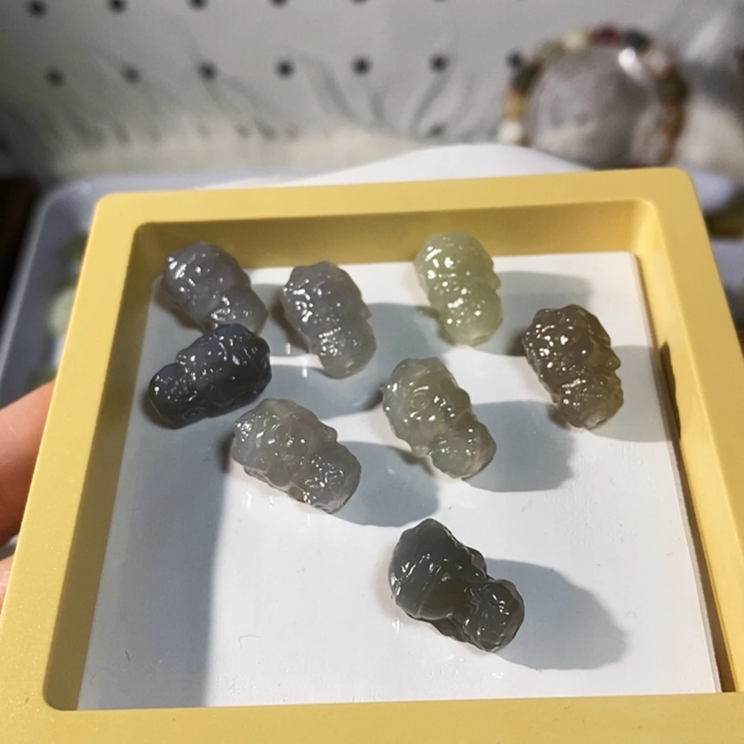 和田玉未镶嵌手链微瑕随机发一可挑