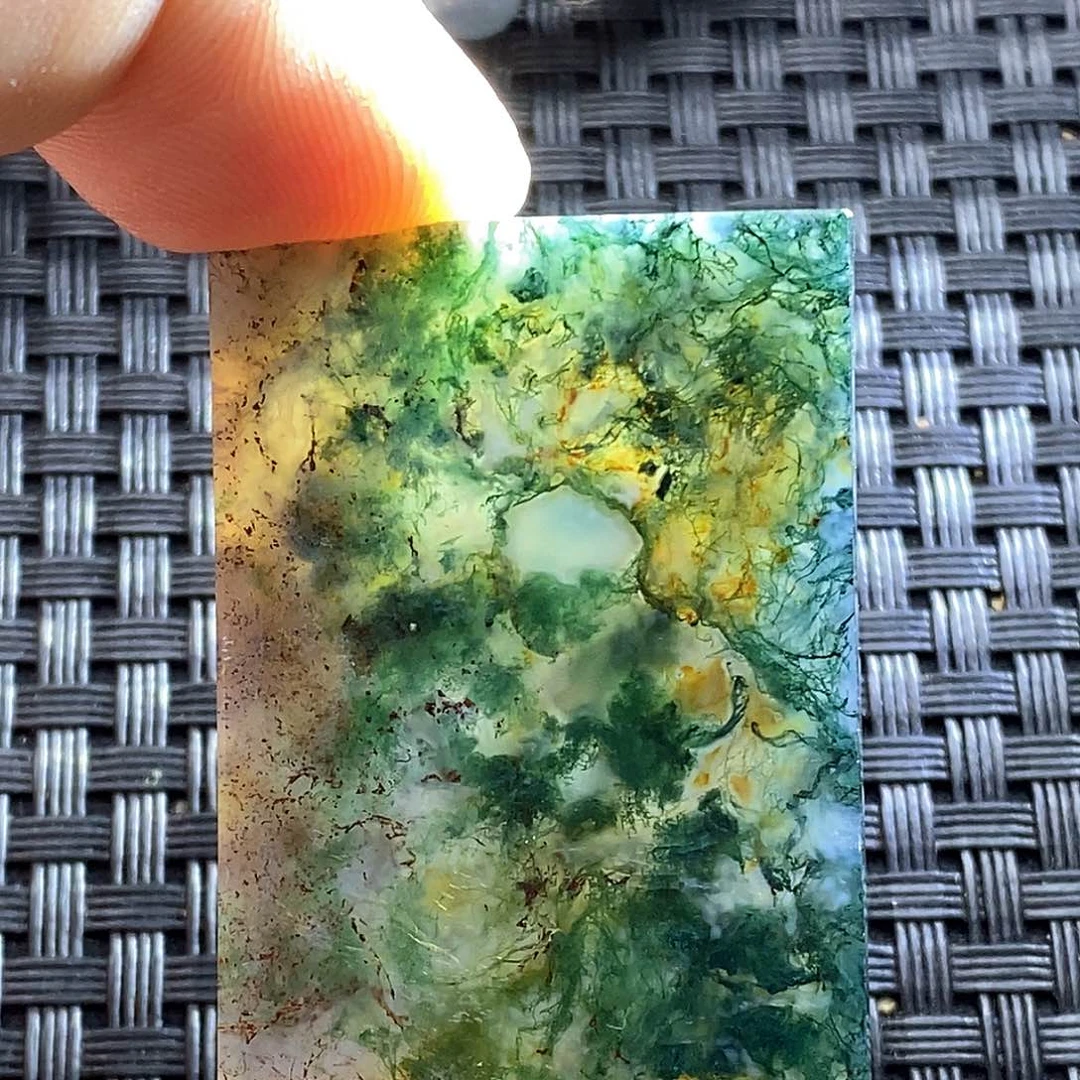 未镶嵌颈饰玛瑙/玉髓荆****！