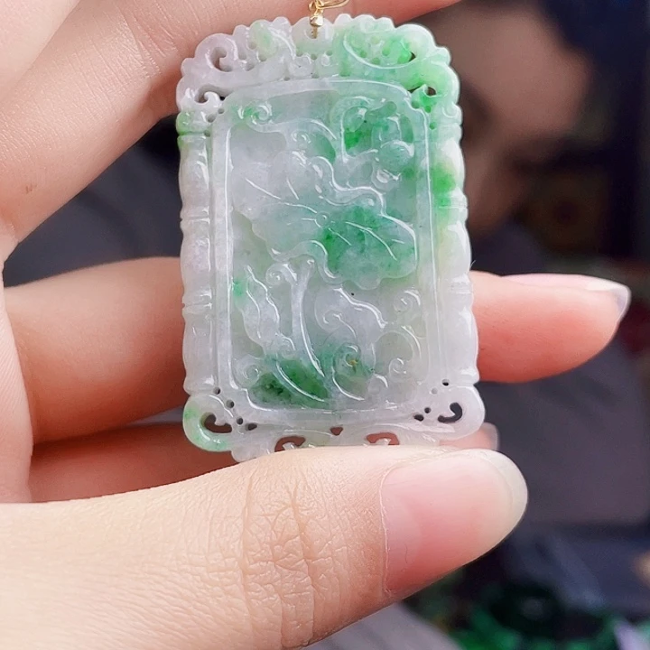 翡翠18K金镶嵌颈饰多样性