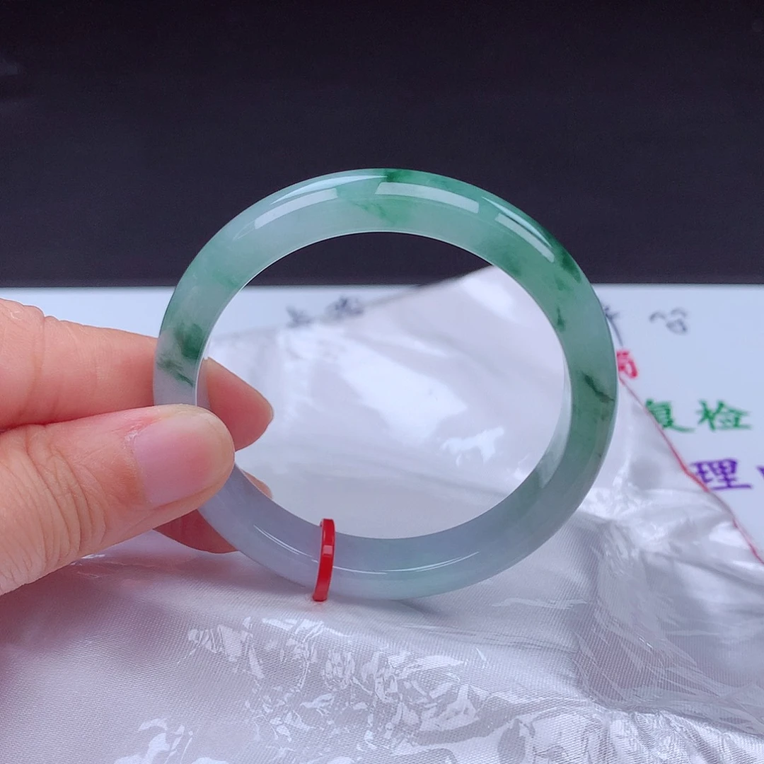 翡翠手镯未镶嵌手镯001809