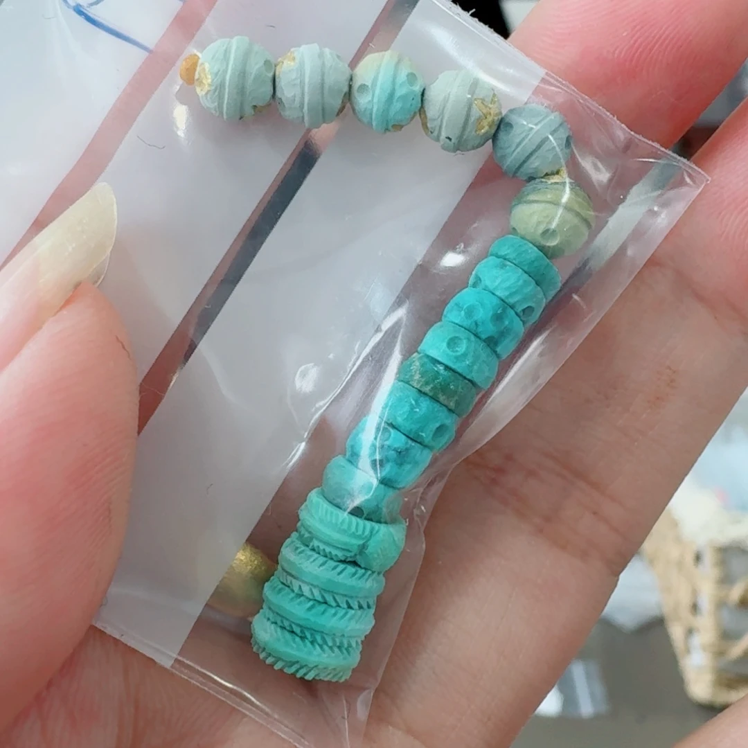 未镶嵌绿松石珠宝奇石