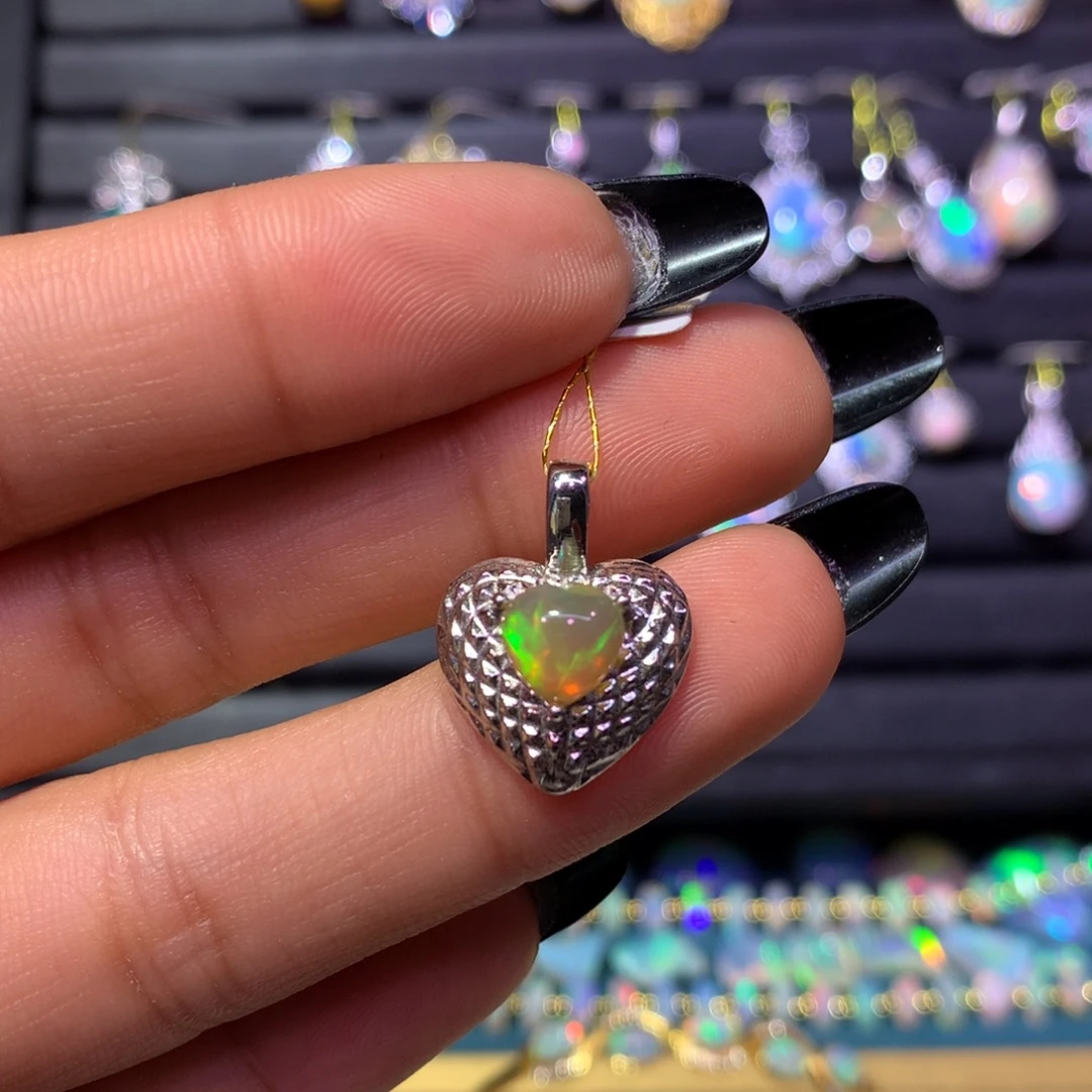 欧泊银S925镶嵌吊坠款