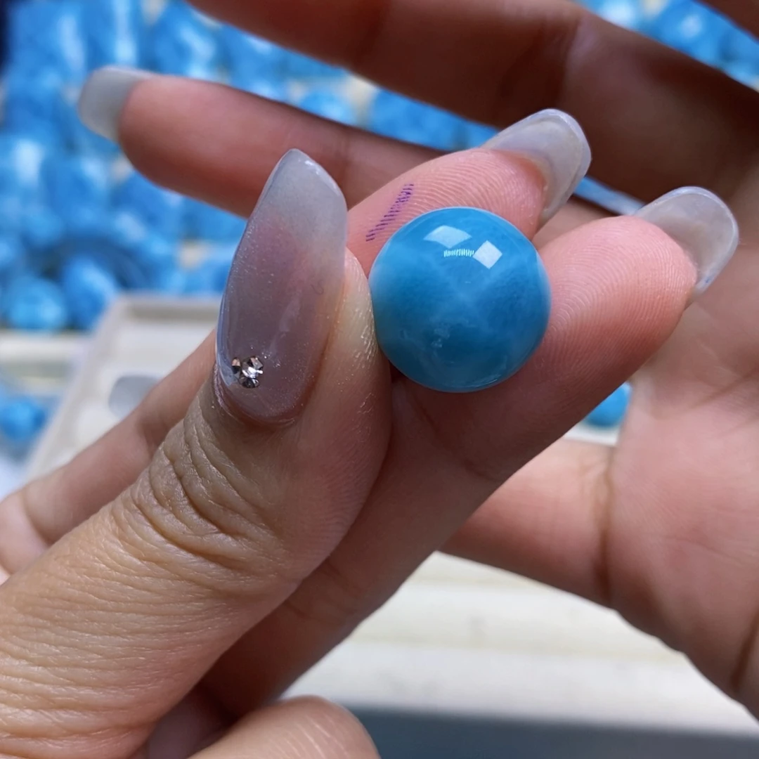 针钠钙石（海纹石）未镶嵌颈饰锦*