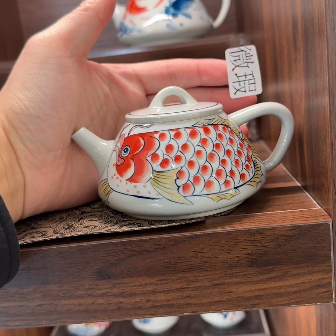 釉下手绘茶具微瑕