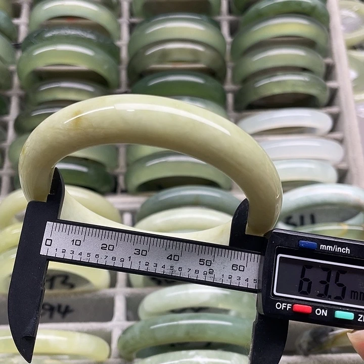未镶嵌蛇纹石玉手镯294