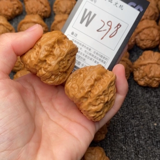 吊坠桃核我是第一百40