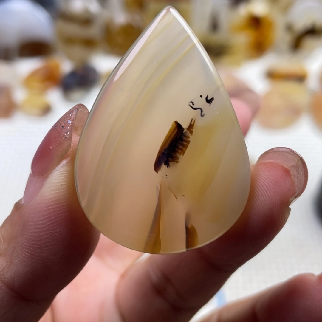 玛瑙/玉髓未镶嵌颈饰