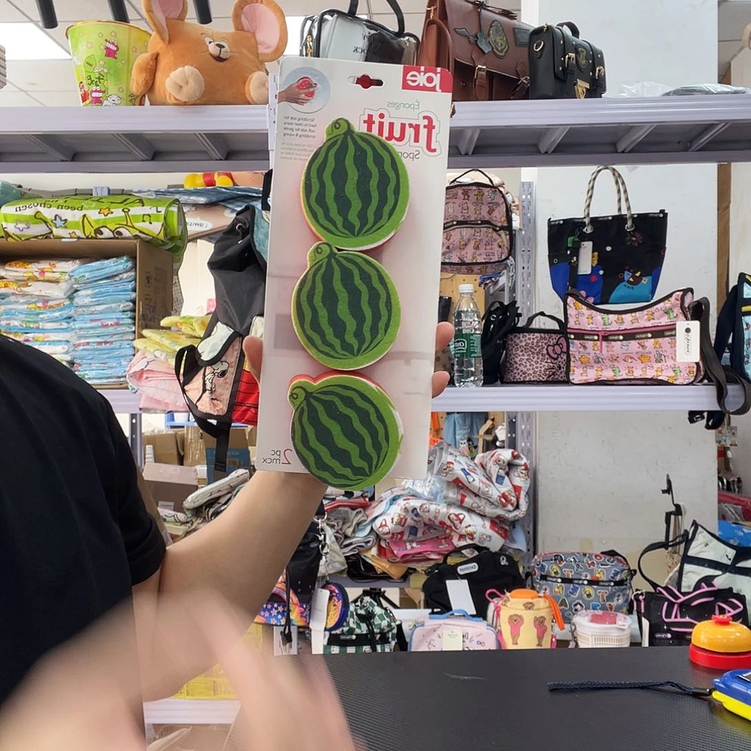 PU化妆包等多种款式任