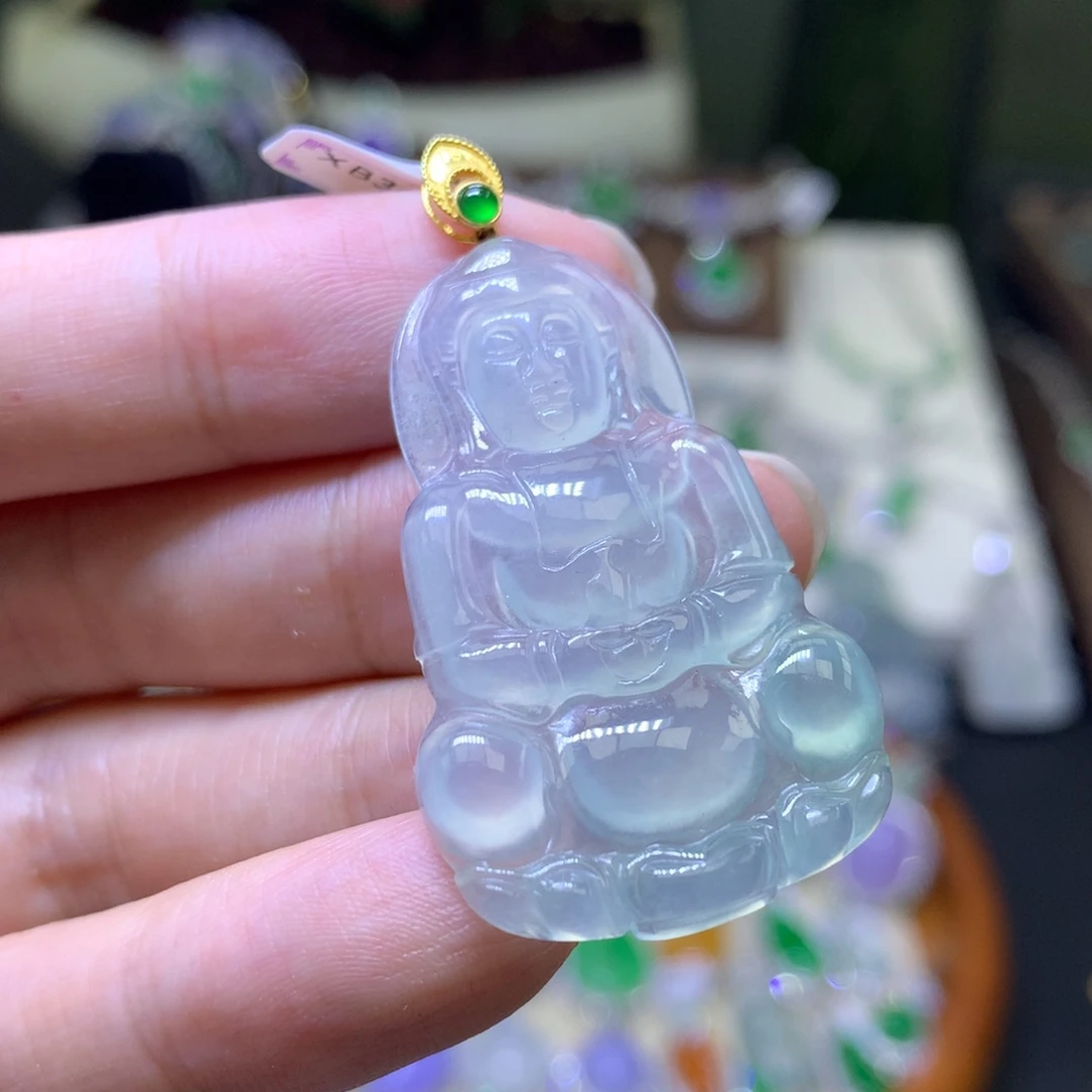 颈饰18K金镶嵌翡翠