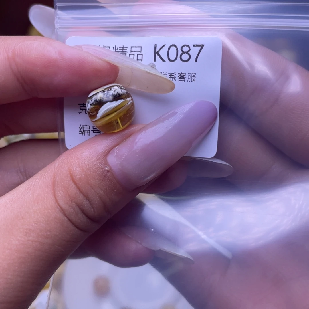 琥珀未镶嵌珠宝奇石