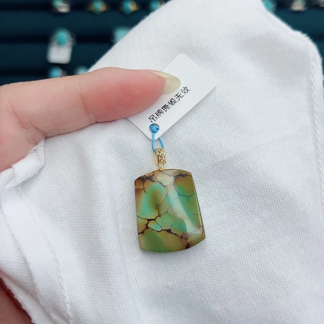 敏***绿松石未镶嵌绿松石