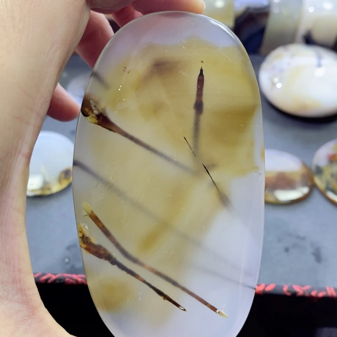 玛瑙/玉髓颈饰未镶嵌编号44瑕疵