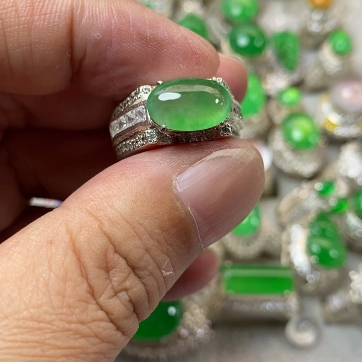 定制翡翠未镶嵌缅甸