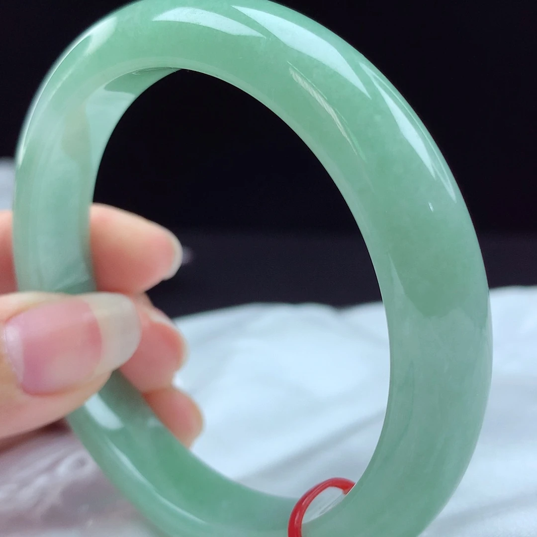 未镶嵌手镯翡翠96200，