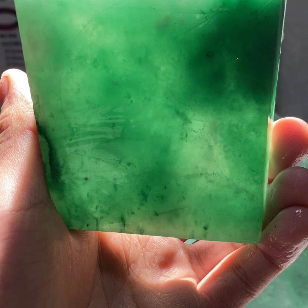 钟***李定制石英质玉（非洲翠）