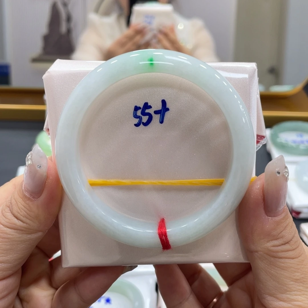 未镶嵌手镯翡翠翡翠