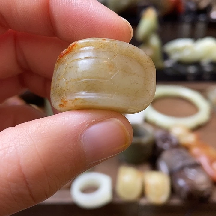 和田玉（糖玉）未镶嵌颈饰