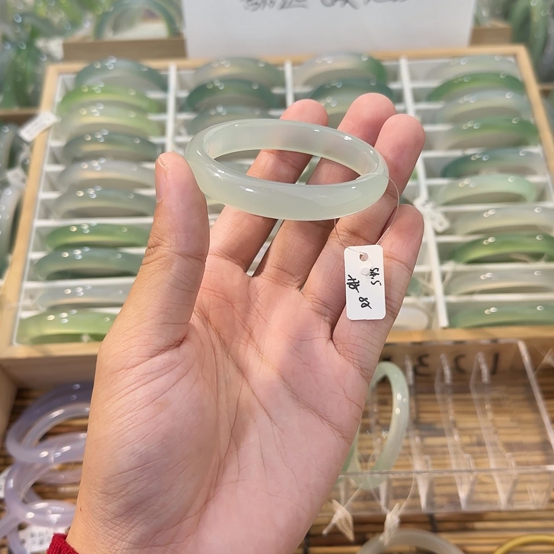 玛瑙/玉髓未镶嵌手镯圈口54.5