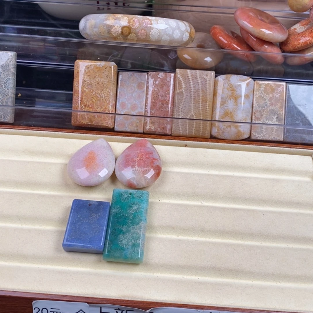 硅化玉套链未镶嵌呀***？