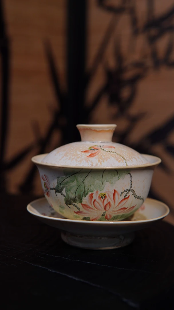 等烟雨-香槟流沙-荷塘清趣三才盖碗（H004）