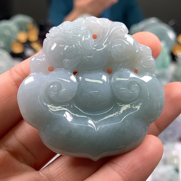 翡翠未镶嵌颈饰如意两面工艺福利