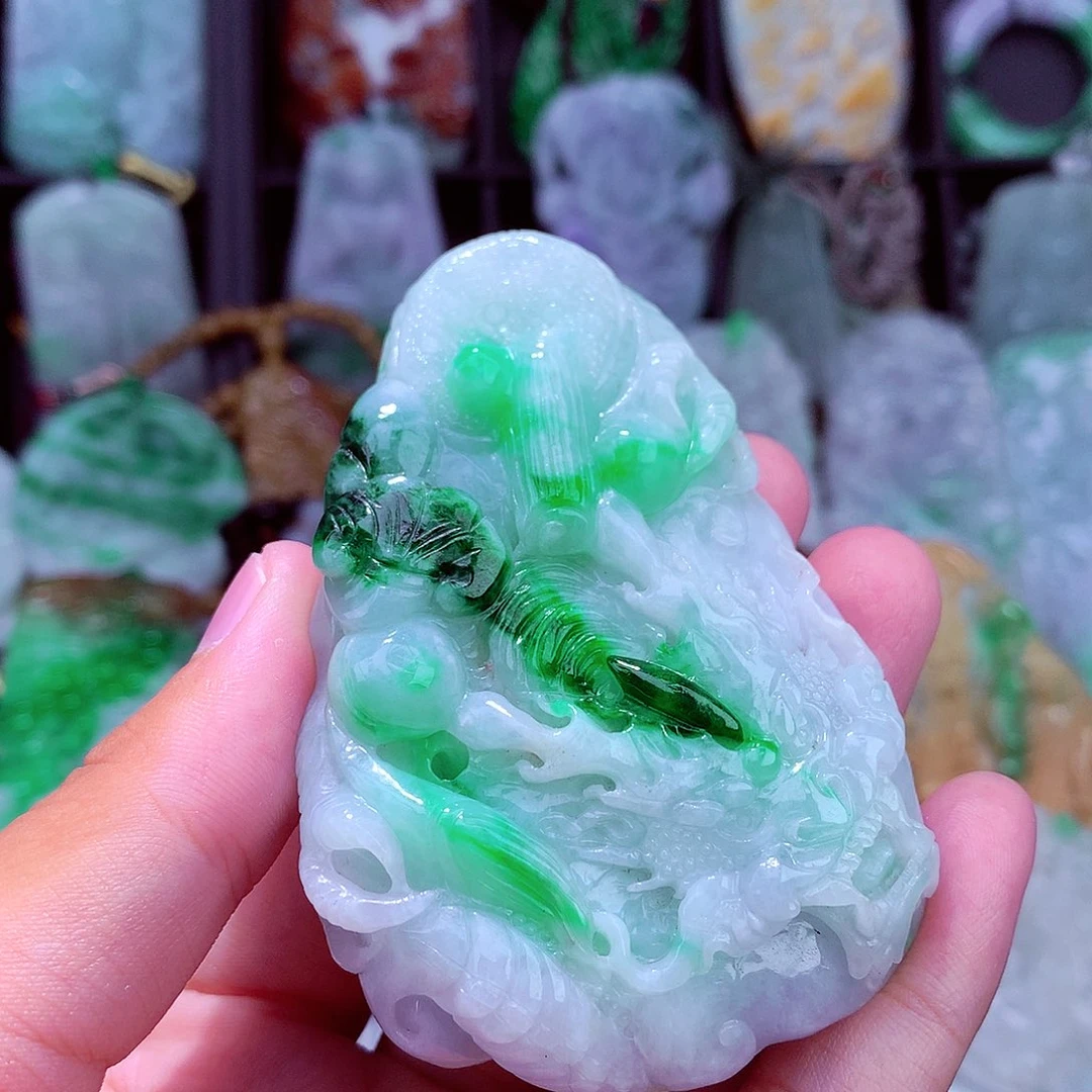 颈饰未镶嵌翡翠天然