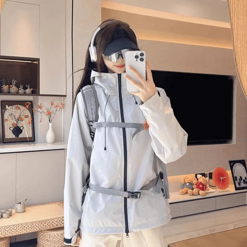 V·D2025男女潮流秋冬季户外运动登山服软壳连帽潮流百搭新款