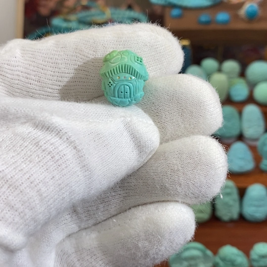 绿松石未镶嵌珠宝奇石